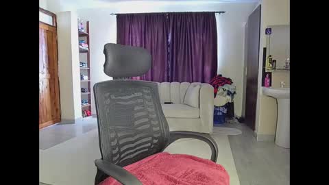 Snapshot of lovergirl2003 chatting on March 3, 7:48 am Kate online show from March 3, 7:48 am