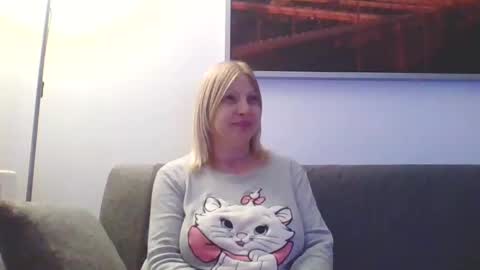 Marlyn online show from January 13, 8:04 pm