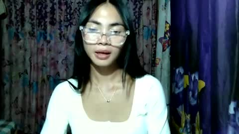 loving_rhean online show from July 16, 12:32 pm