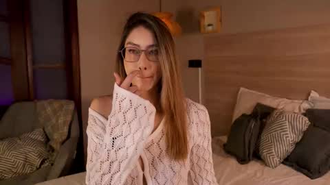  ---Goys incredible photographs online show from October 27, 12:33 pm