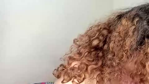 Snapshot of luana363 chatting on September 18, 12:37 pm luana363 online show from September 18, 12:37 pm