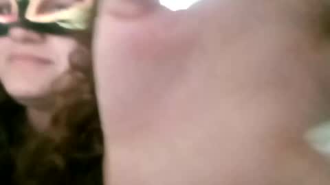 Snapshot of luana363 chatting on January 21, 10:51 pm luana363 online show from January 21, 10:51 pm