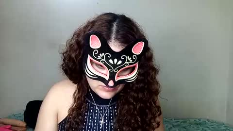 Snapshot of luana363 chatting on January 11, 1:16 am luana363 online show from January 11, 1:16 am