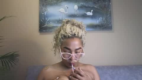 luana_curly online show from April 24, 4:26 am