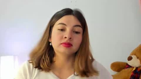 luara__01__lecat_1 online show from October 26, 2:29 am