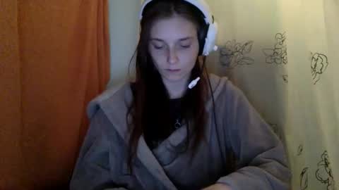 Luci Layne online show from April 30, 11:08 pm