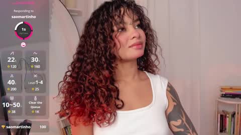 Lucia online show from February 7, 9:15 pm