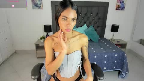 Snapshot of lucia_rosee chatting on October 14, 12:24 am Lucia online show from October 14, 12:24 am