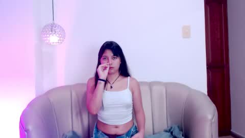 Snapshot of luciaferrero chatting on December 31, 11:53 am LuciaFerrero online show from December 31, 11:53 am
