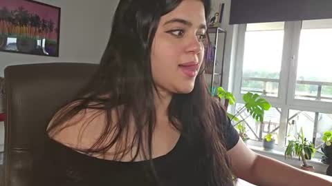 LuciaLatinaGomez online show from July 16, 7:18 pm