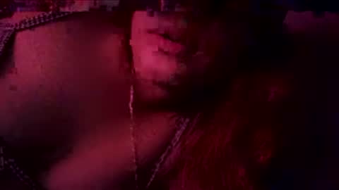 luciamendez23 online show from June 1, 12:23 am