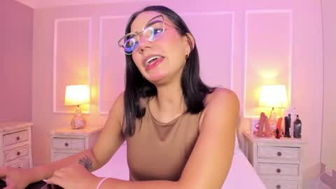    online show from September 30, 3:45 am