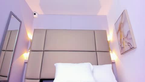 Luci  online show from November 15, 10:22 pm