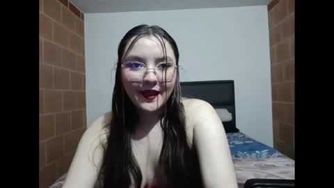Snapshot of lucifer_y_eva chatting on October 4, 10:47 pm Lucifer y Eva online show from October 4, 10:47 pm