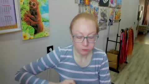 lucky_licky20 online show from April 9, 2:14 am