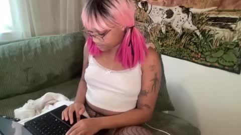 luckylaci777 online show from November 5, 7:08 pm