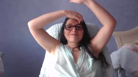 luckylinda23 online show from March 23, 11:49 am