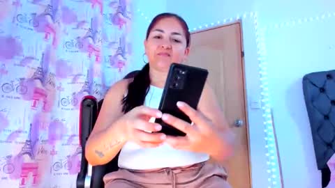 lucy online show from May 25, 12:20 am