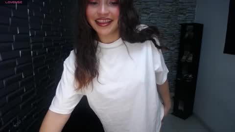 LUCY online show from March 25, 4:06 am