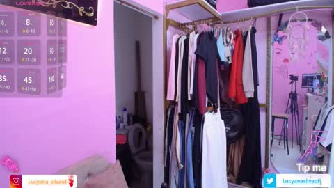 Lucyana Silva online show from February 20, 6:42 pm