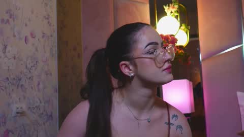 Lucy Lexton online show from March 23, 2:40 am