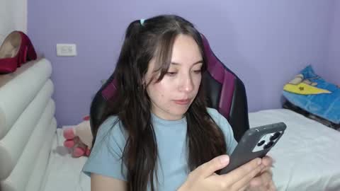 Vicky online show from February 8, 1:53 am