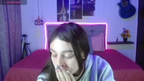 lula_xx online show from June 28, 1:39 pm