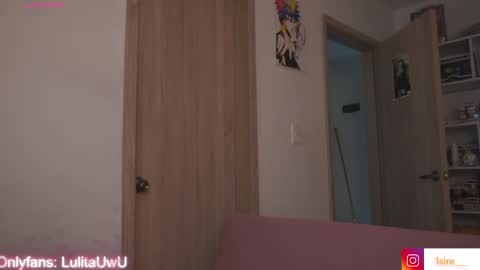 Snapshot of lulitauwu chatting on February 27, 2:42 am lulitauwu online show from February 27, 2:42 am