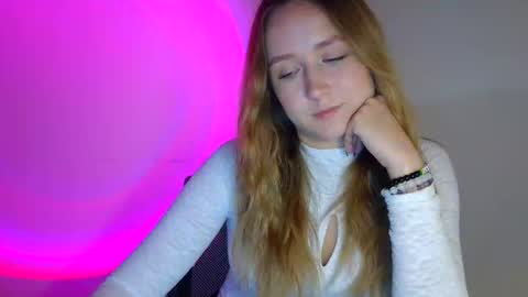 Snapshot of lulu_baby1 chatting on October 22, 8:03 pm Lulu Baby18 online show from October 22, 8:03 pm