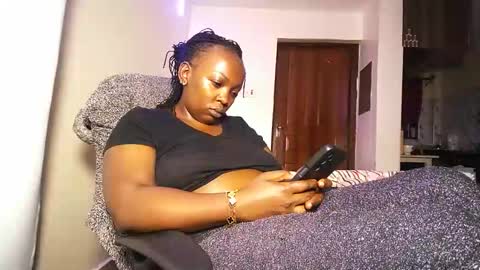 lulu_sparks1 online show from May 28, 3:48 am