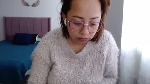 Snapshot of lumi_84 chatting on January 9, 12:19 pm LUMI online show from January 9, 12:19 pm