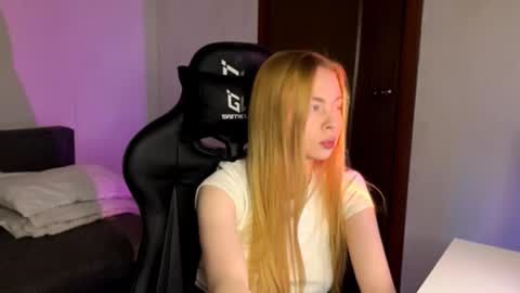 Sia online show from December 21, 5:39 pm