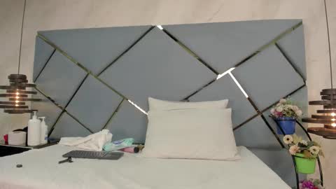 Sara online show from March 2, 7:15 am