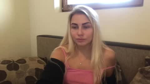 luna_blazer online show from October 31, 1:37 pm