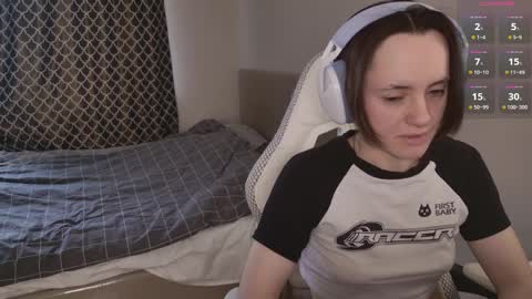 luna_loveeee online show from April 8, 4:58 am