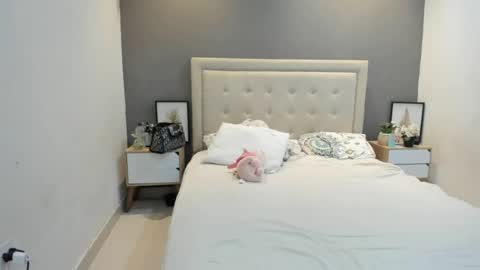 lunaa08 online show from June 19, 10:24 pm