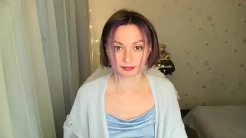 lunaa_bluee online show from April 23, 9:39 pm
