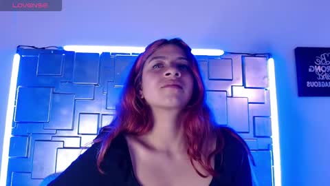 lunabloom2 online show from February 11, 5:47 pm