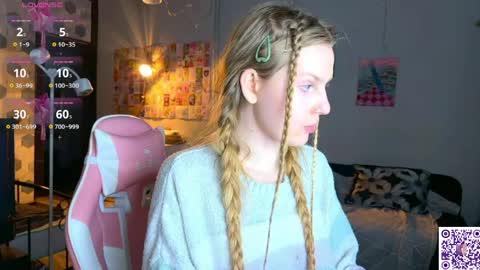 Britney online show from March 29, 7:13 pm