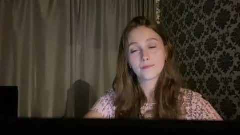 lunafeather online show from June 15, 6:41 pm