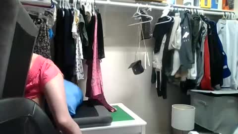 Snapshot of lunapixie2020 chatting on February 3, 6:13 am lunapixie2020 online show from February 3, 6:13 am