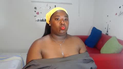 luna thaylor online show from December 6, 3:22 pm