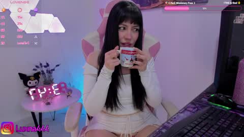   online show from April 9, 6:57 pm