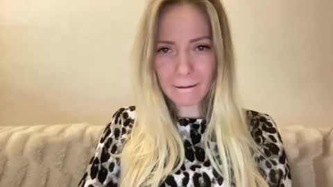 lusiluv online show from February 20, 8:31 pm