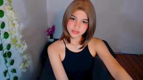 queen lux online show from November 21, 7:16 pm