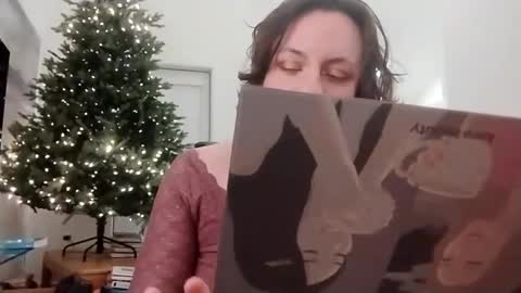 Luxey Sparkle online show from December 6, 11:57 pm