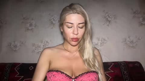 LuxSonyaStar online show from July 25, 9:00 pm
