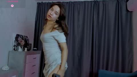 Lyanna online show from November 6, 5:02 am