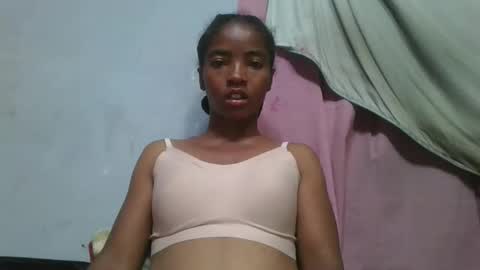 lydie856696 online show from April 29, 4:27 am