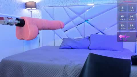 Lyen Rae  online show from March 2, 7:15 am